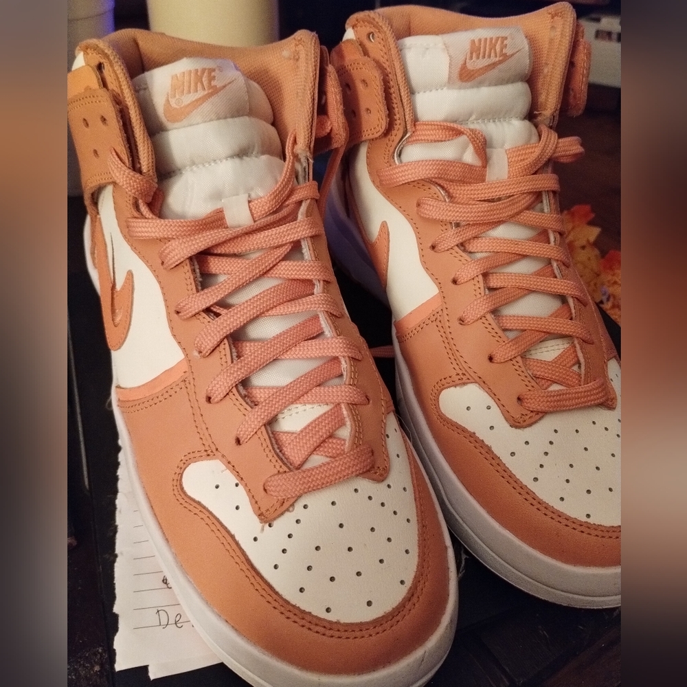 Women's Nike limited edition high dunks